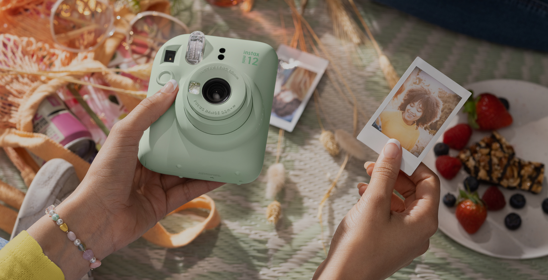 camera-hero-img